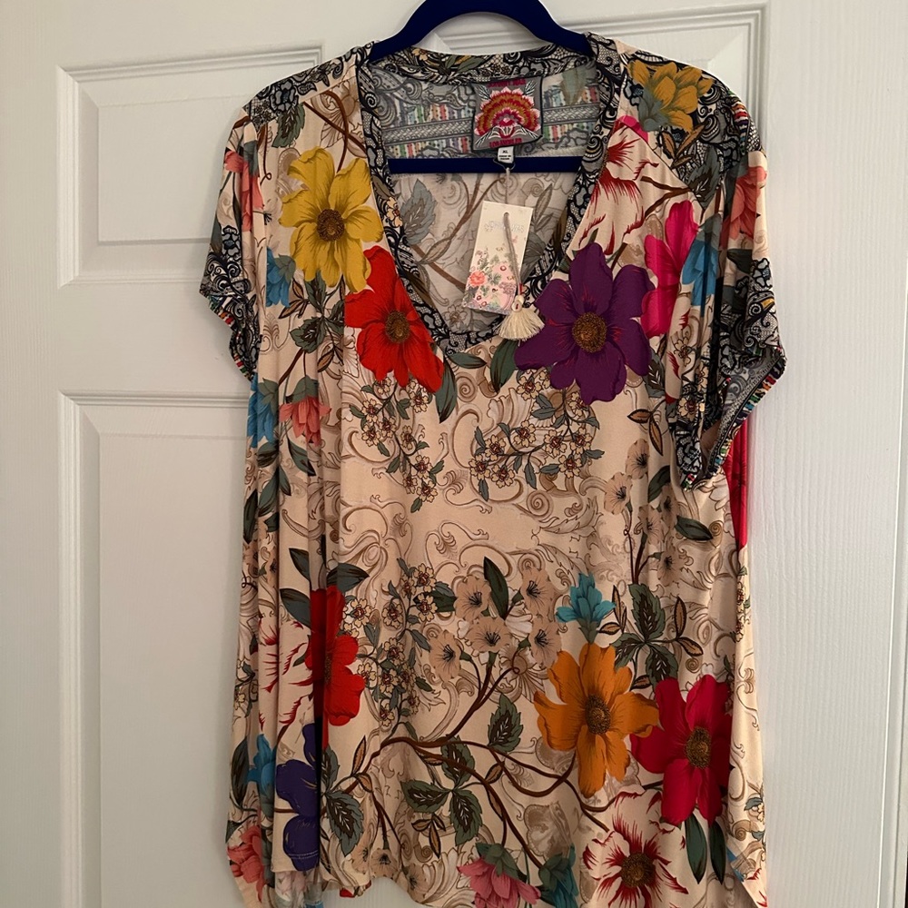 Johnny Was Archibal Drape Tee XL